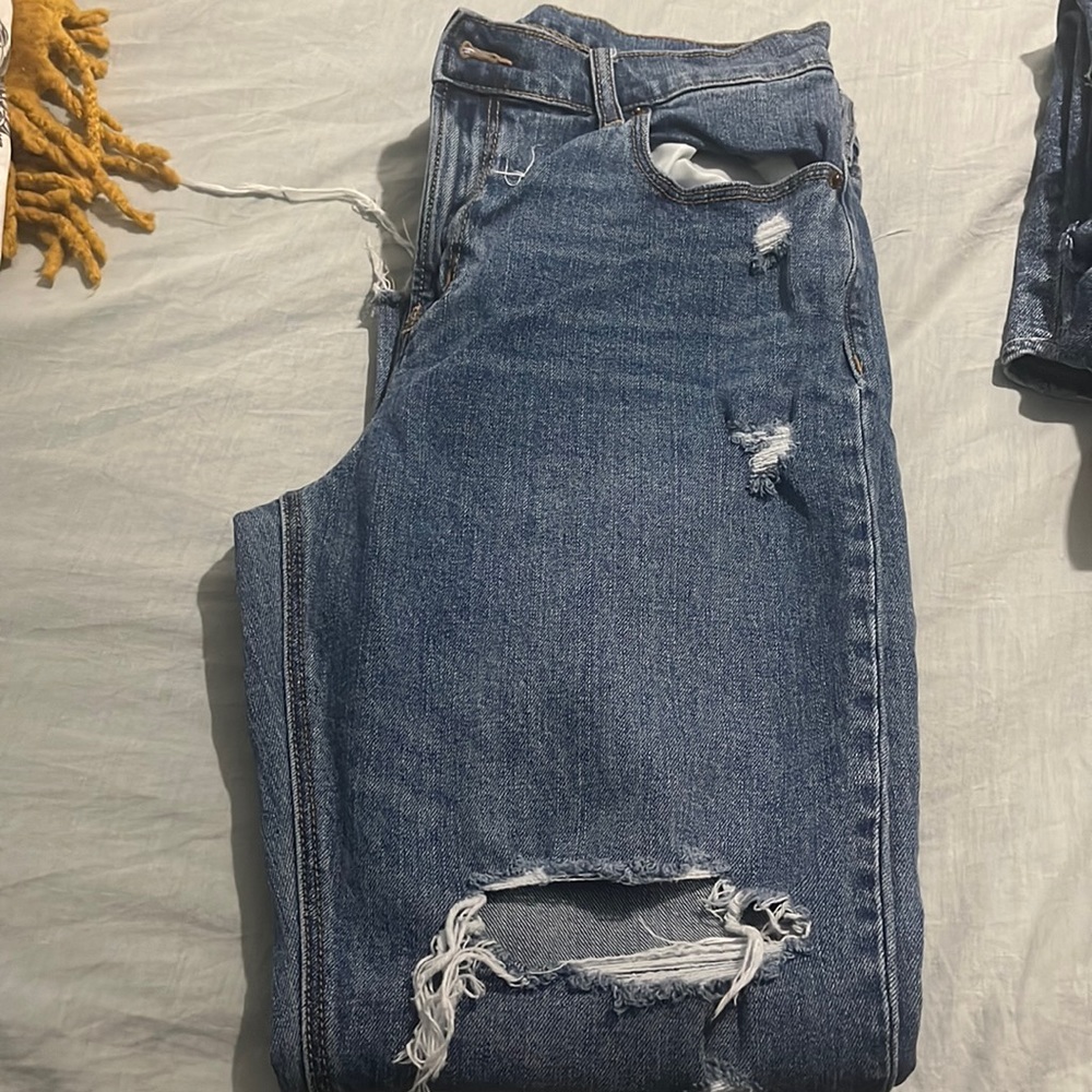 Womens Old Navy Boyfriend style jeans